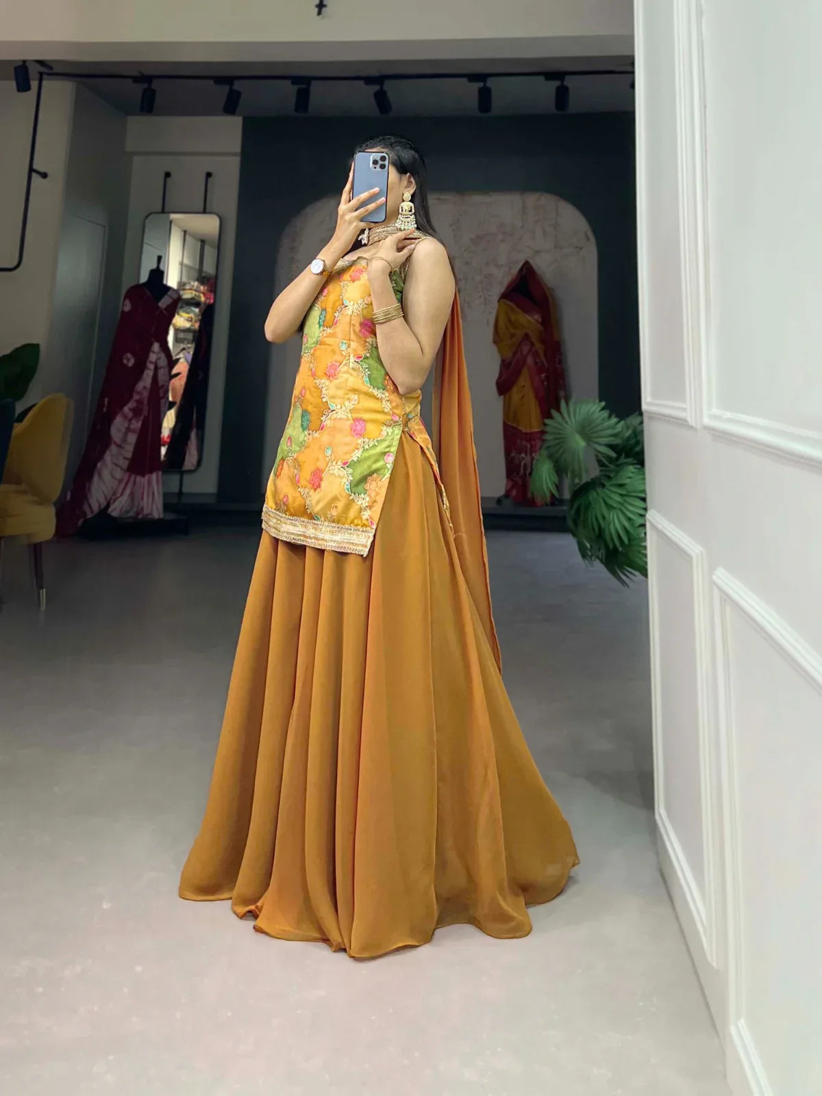 Beautiful Designer Party Wear Punjabi Style Kurti with Salwar Suit Beautiful Designer Party Wear Punjabi Style Kurti with Salwar Suit