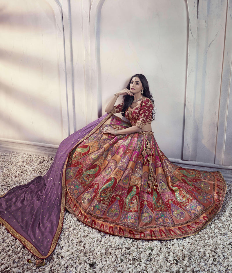 Designer Wedding Wear Latest Bridal Lehenga Choli