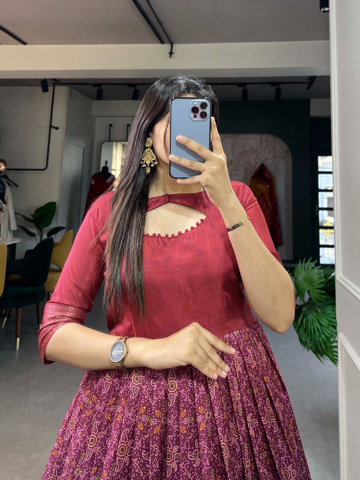 Beautiful Designer Tussar Silk Patola & Floral Print Gwon