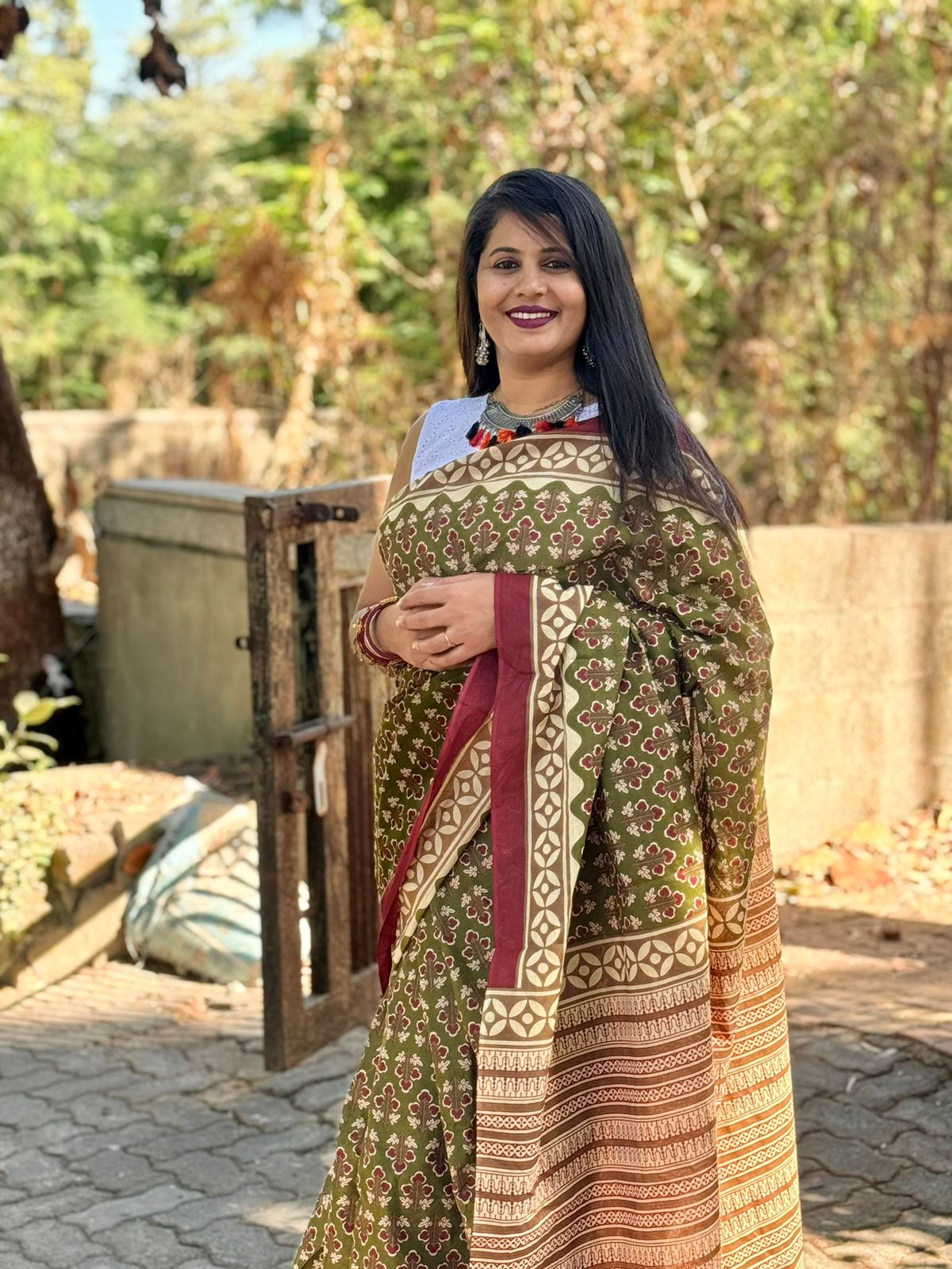 Beautiful Designer Pure Mulmul Cotton Gadhwal Saree