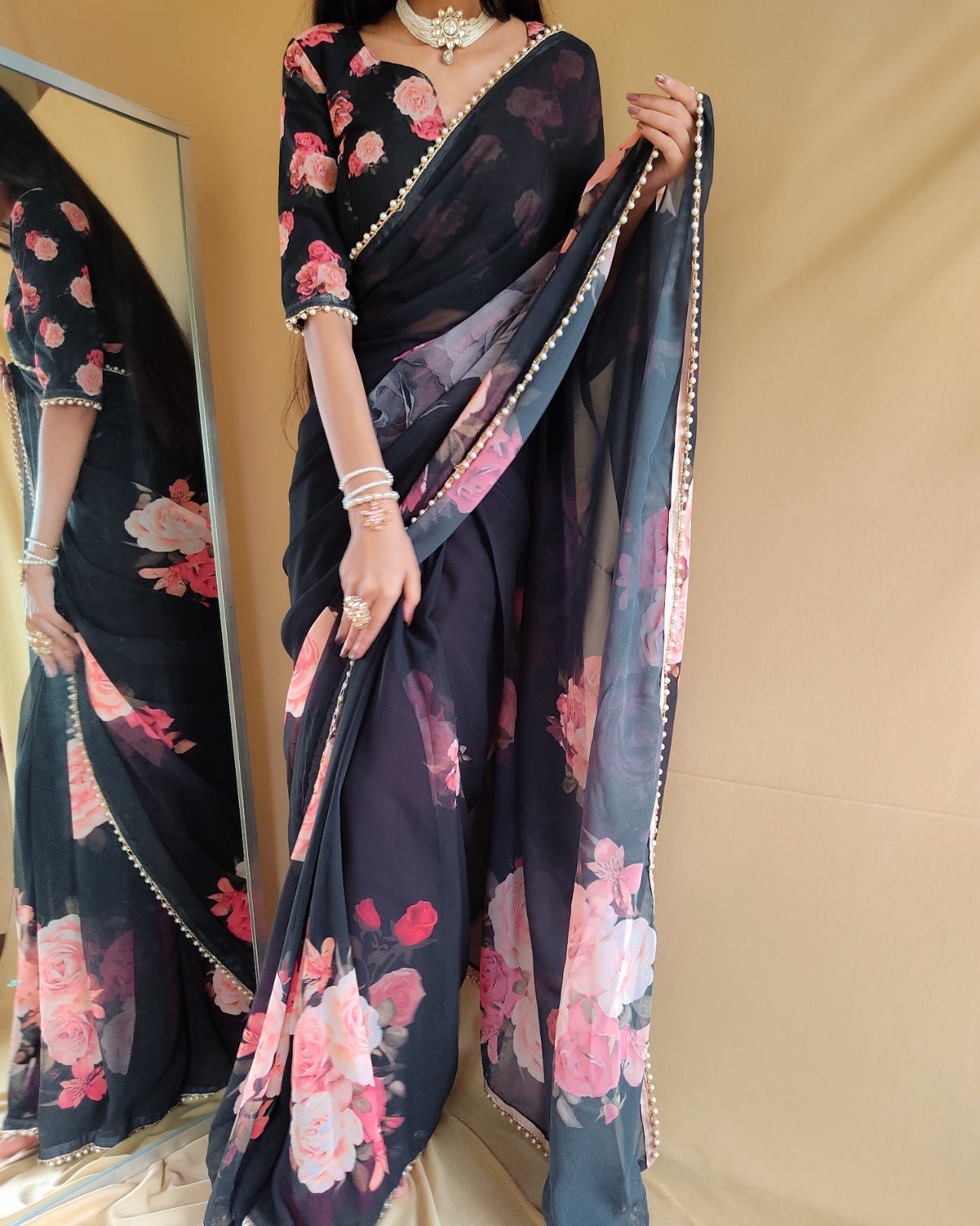 Beautiful Designer Flower Printed Georgette Saree