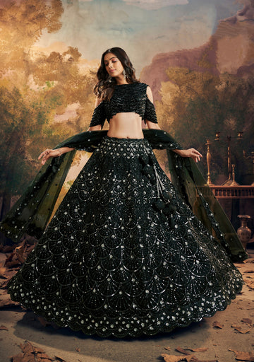 Beautiful Designer Wedding Wear Latest Pure Handwork Lehenga Choli