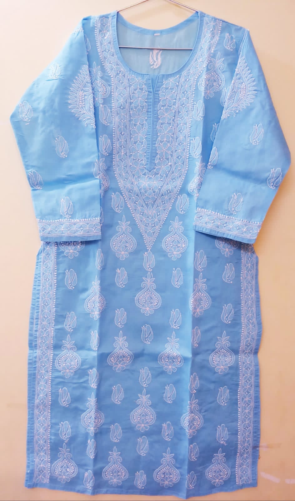 Beautiful Designer Lucknowi Chikankari Kurti