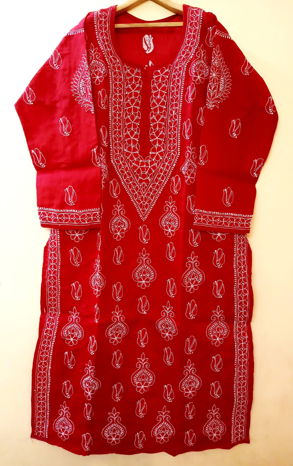 Beautiful Designer Lucknowi Chikankari Kurti