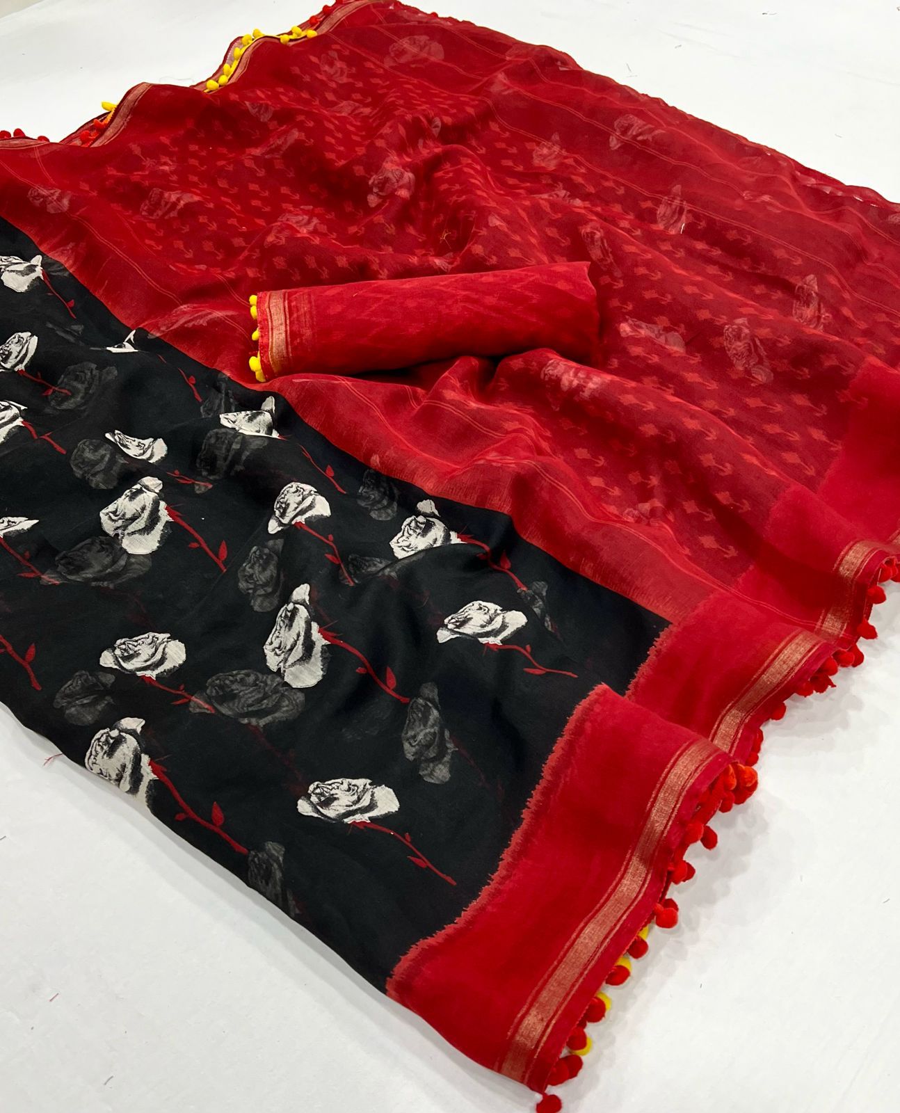 Beautiful Designer Summer Special Mul Mul Cotton With Pum Pum Saree