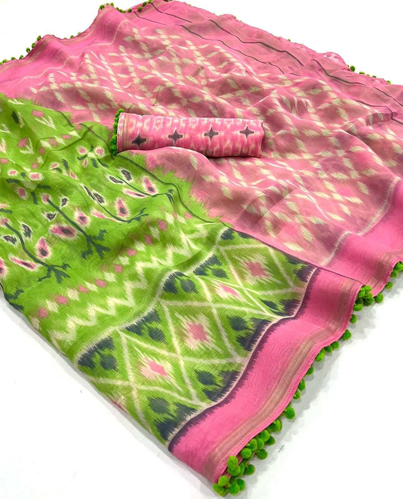 Beautiful Designer Summer Special Mul Mul Cotton With Pum Pum Saree
