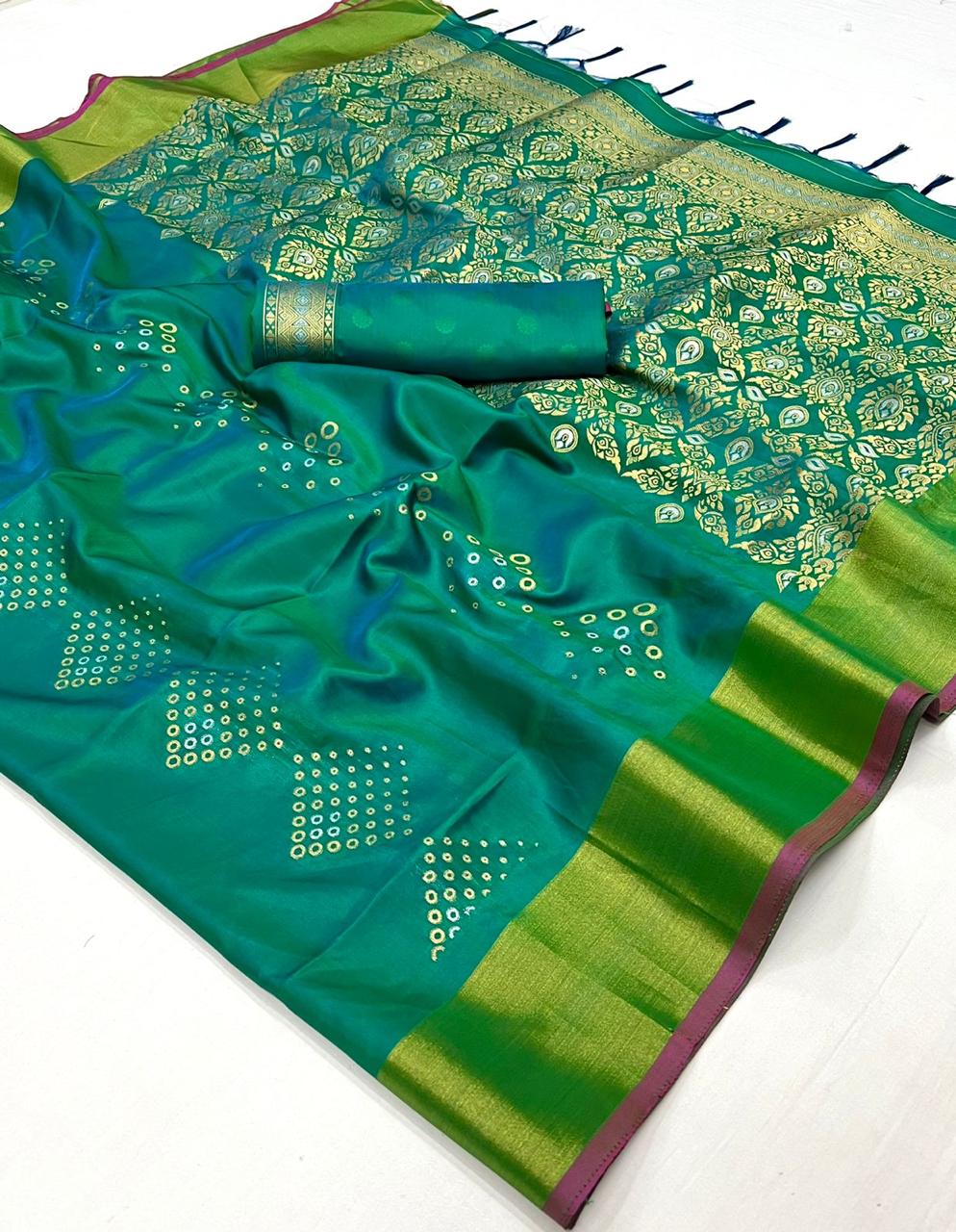 Beautiful Designer Soft Handloom Weaving Silk Saree