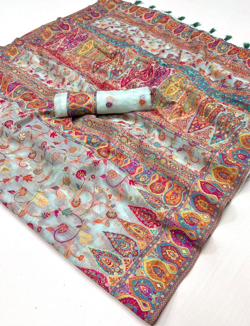 Beautiful Designer Soft Organza Kashmiri Handloom Weaving Saree