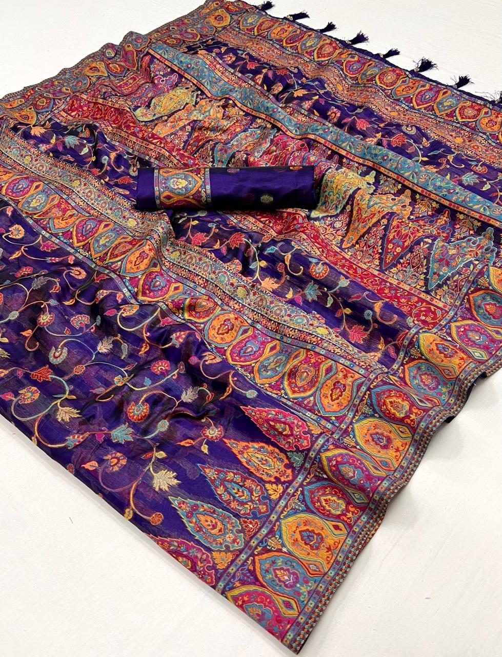 Beautiful Designer Soft Organza Kashmiri Handloom Weaving Saree