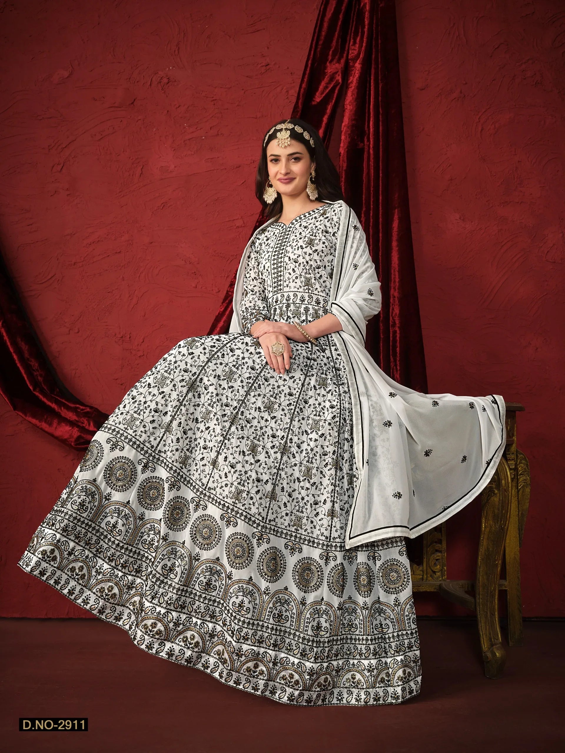 Beautiful Designer Party Wear Georgette Silk Salwar Suit