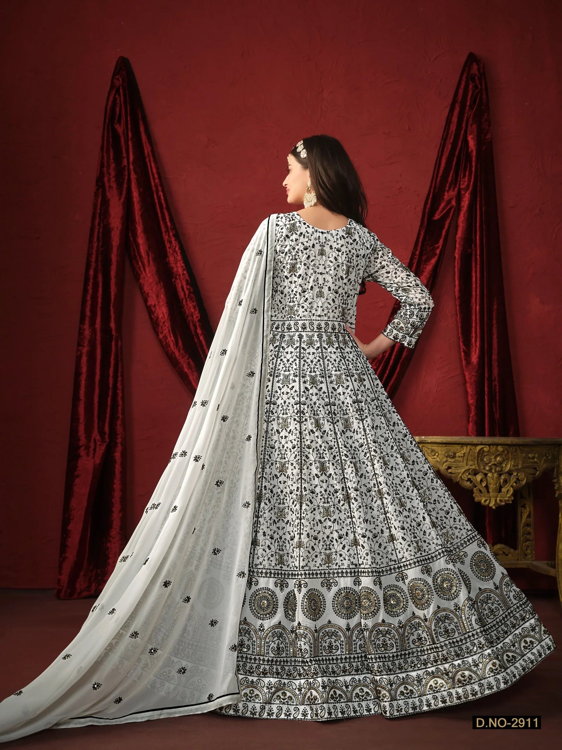 Beautiful Designer Party Wear Georgette Silk Salwar Suit