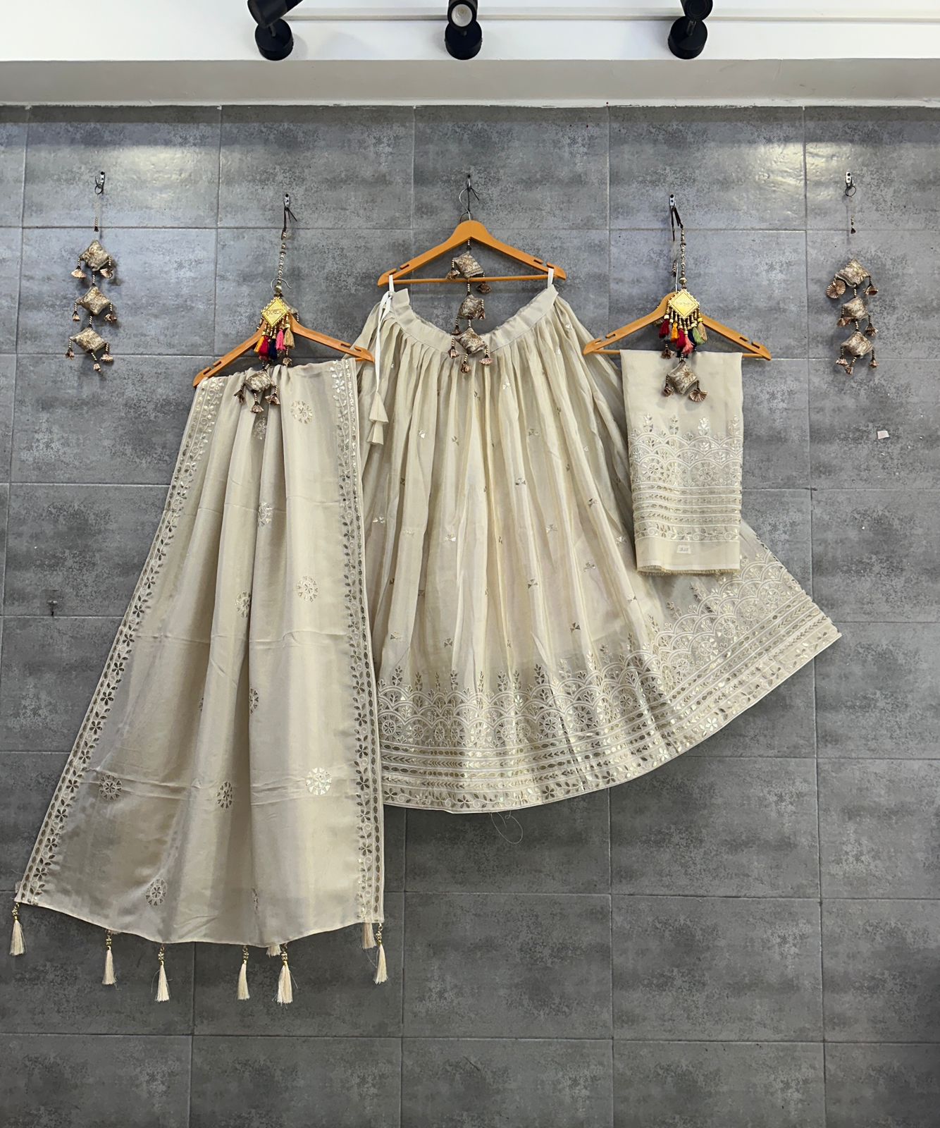 Beautiful Designer Pure Viscos Tissue Silk Leriya Print Chaniya Choli