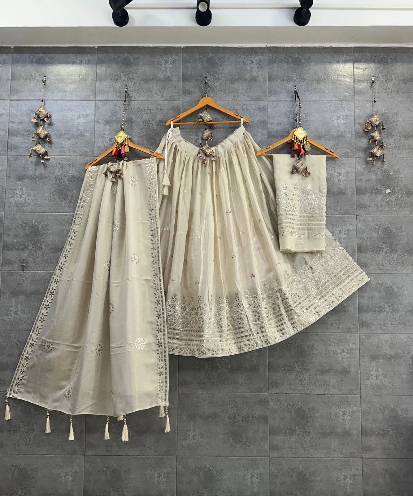 Beautiful Designer Pure Viscos Tissue Silk Leriya Print Chaniya Choli