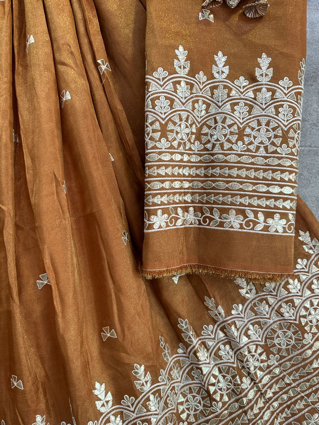 Beautiful Designer Pure Viscos Tissue Silk Leriya Print Chaniya Choli