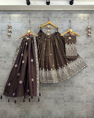 Beautiful Designer Pure Viscos Tissue Silk Leriya Print Chaniya Choli