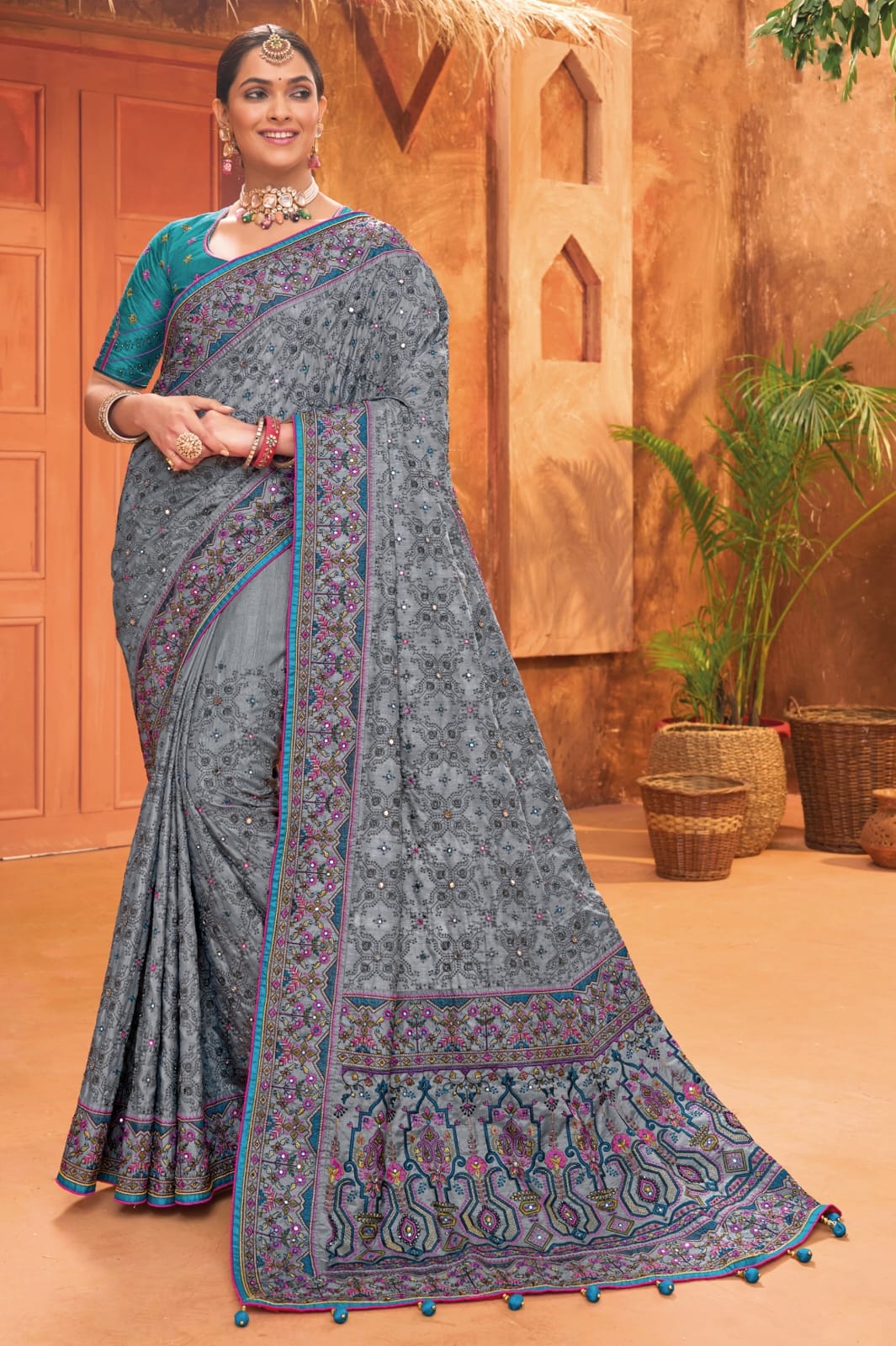 Bridal Wedding Grey Kacchi Work Banarasi Silk Saree