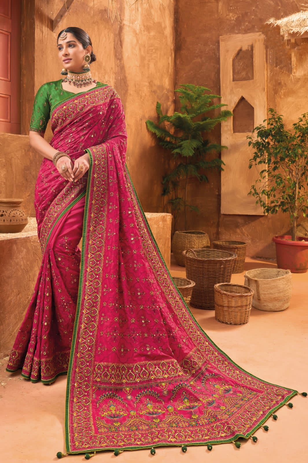 Bridal Wedding Red Kacchi Work Banarasi Silk Saree
