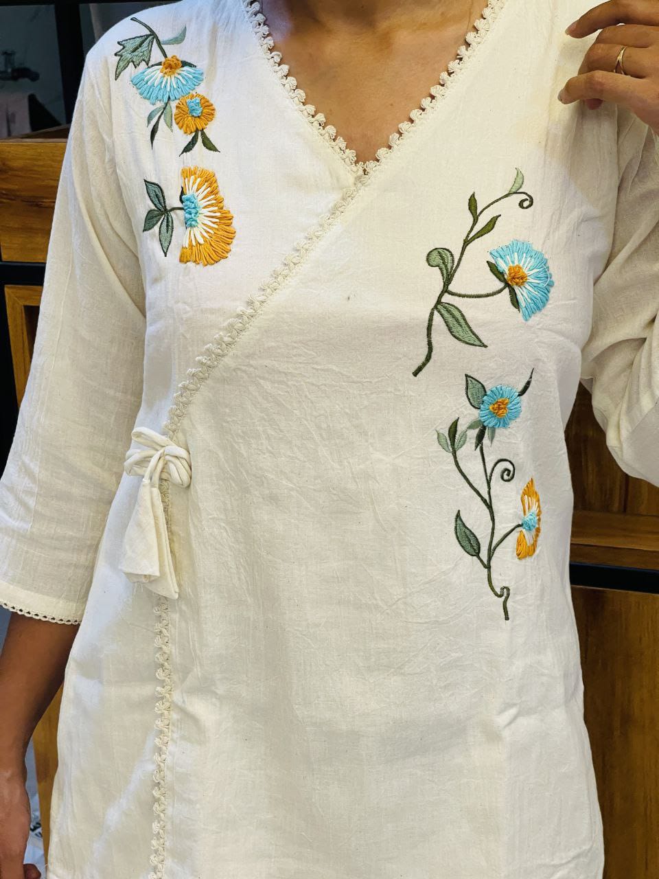 Khadi suit neck design sale