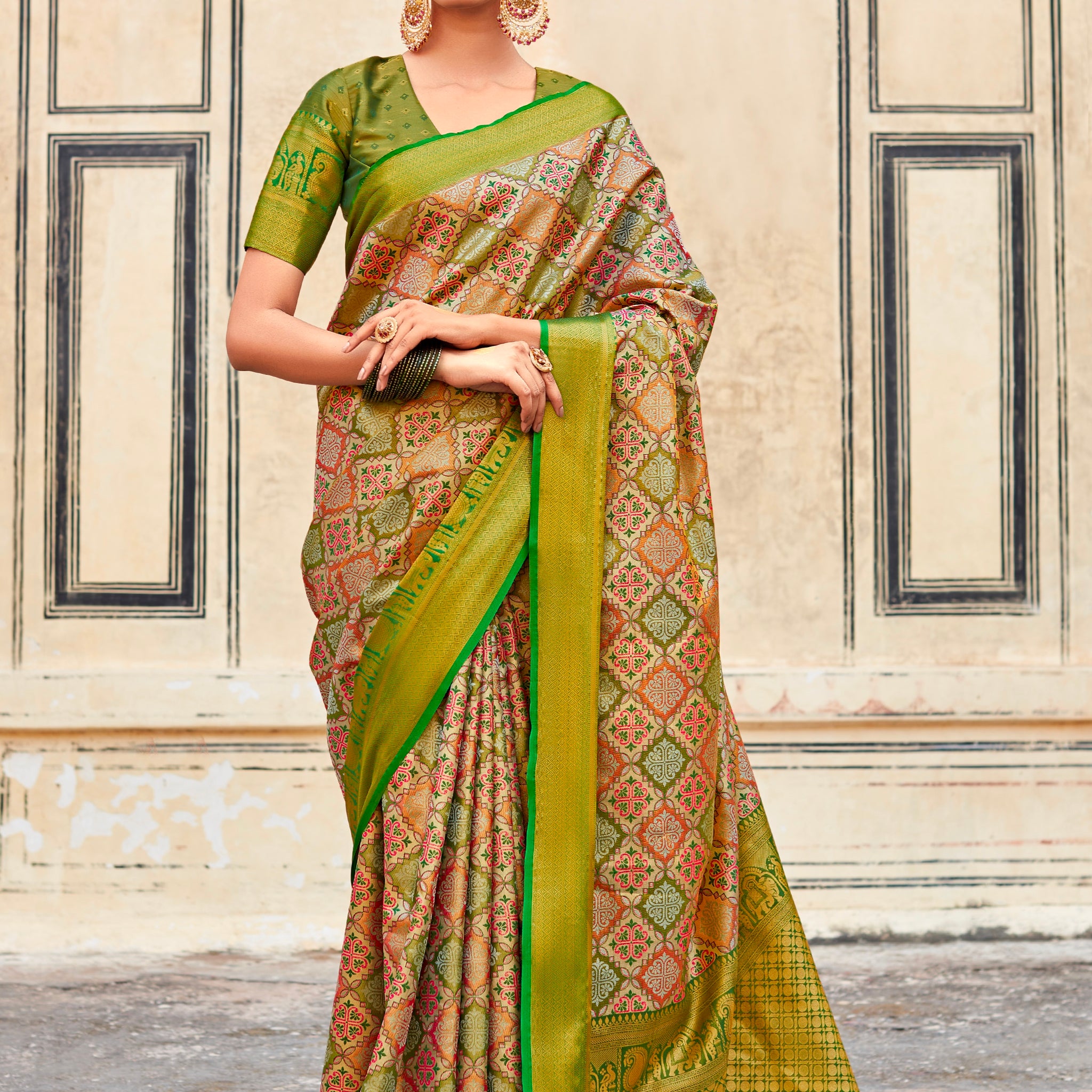 Beautiful Designer Occasion Wear Pure Pattu Silk With Full Zari Weaving Saree