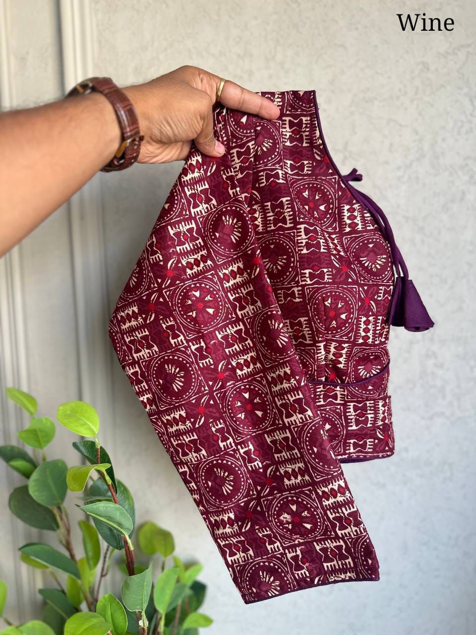 Beautiful Designer Readymade Handloom Cotton Sabyasachi Pattern Blouse