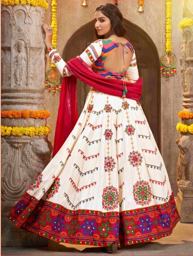 Beautiful Designer Navratri Garba Special Chaniya Choli