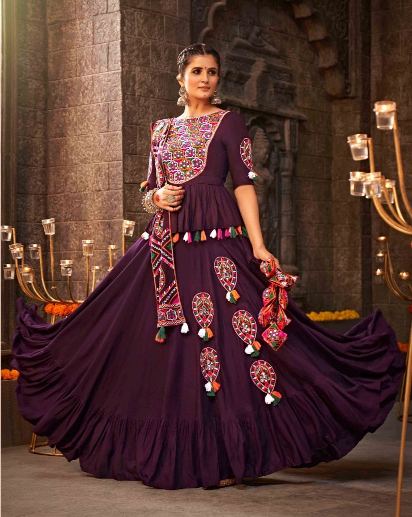 Beautiful Designer Navratri Garba Special Chaniya Choli