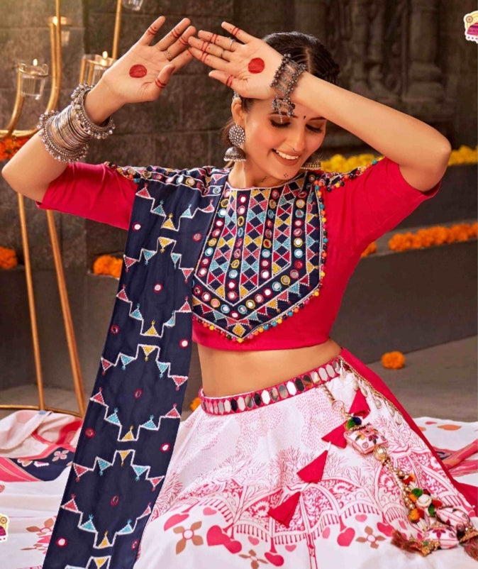 Beautiful Designer Navratri Garba Special Chaniya Choli