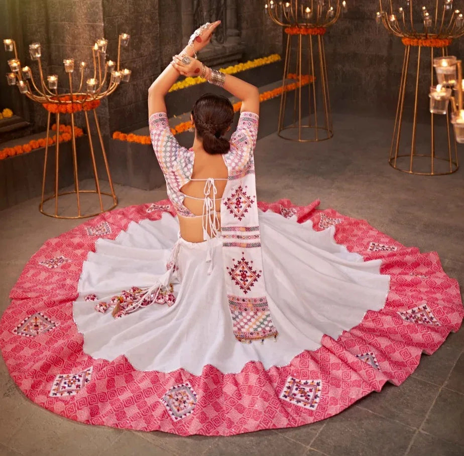 Beautiful Designer Navratri Garba Special Chaniya Choli