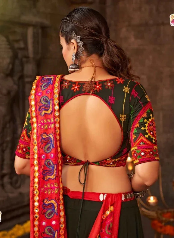 Beautiful Designer Navratri Garba Special Chaniya Choli