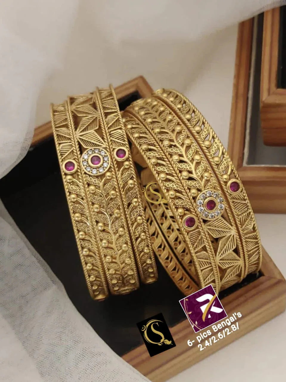 Beautiful Designer Superhit Brass High Gold Antique 6 Pcs Bangles