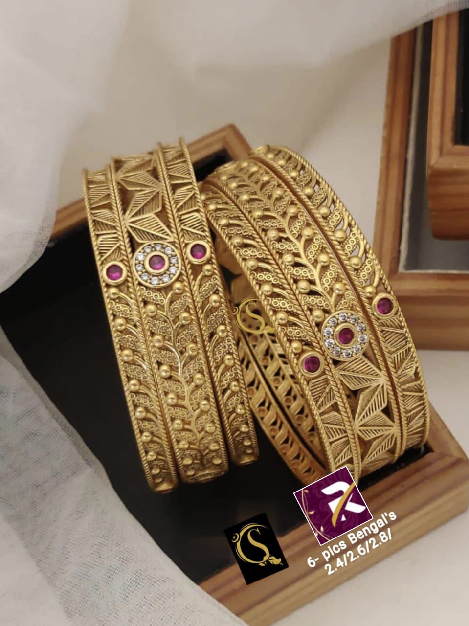 Beautiful Designer Superhit Brass High Gold Antique 6 Pcs Bangles