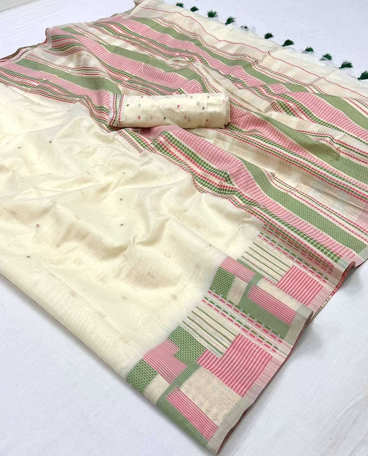 Beautiful Designer Khwaaish Silk Mal Mal Spun Cotton Saree