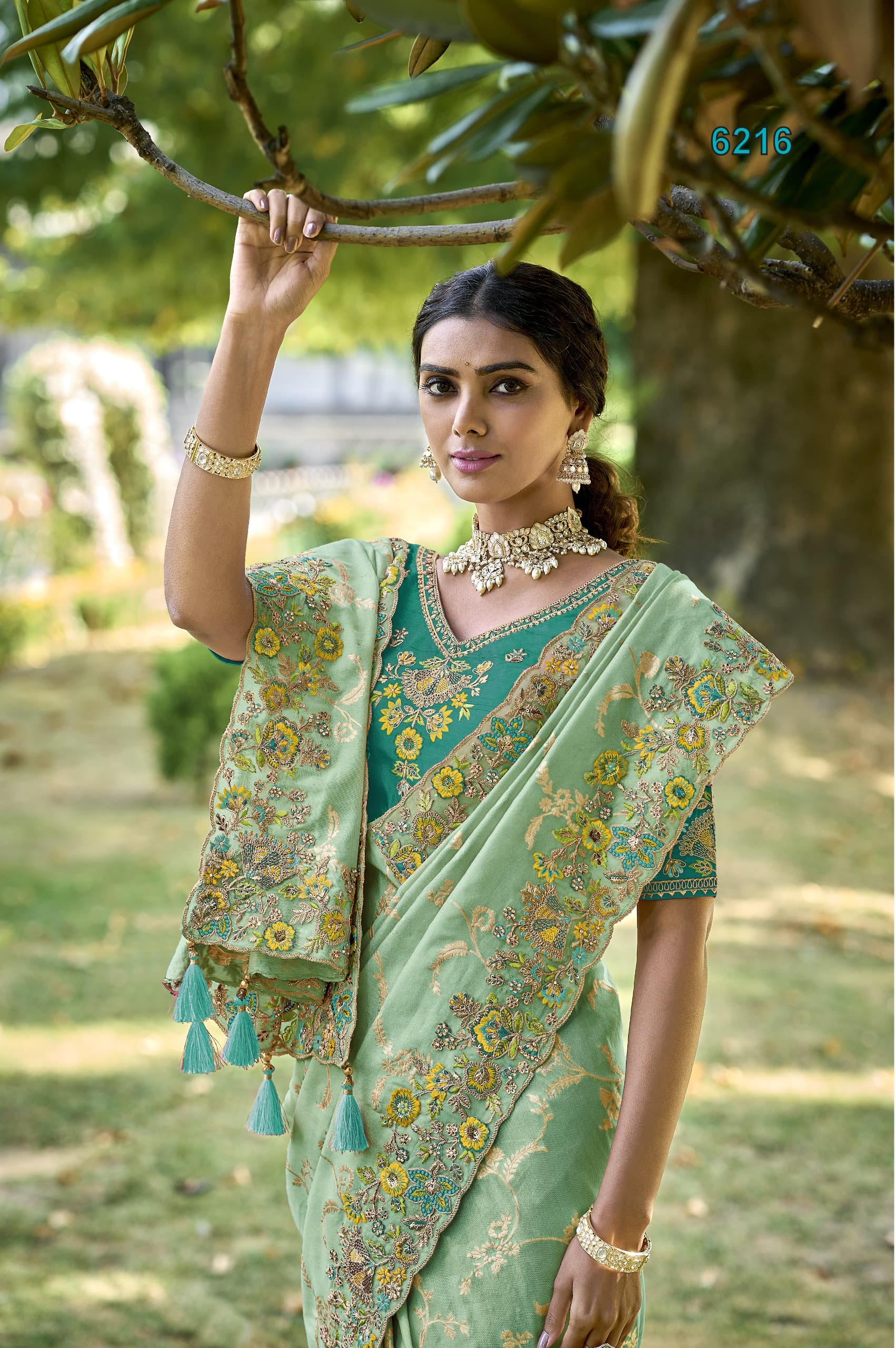 Bridal Saree With Jewellery Wedding Saree Bridal Saree With