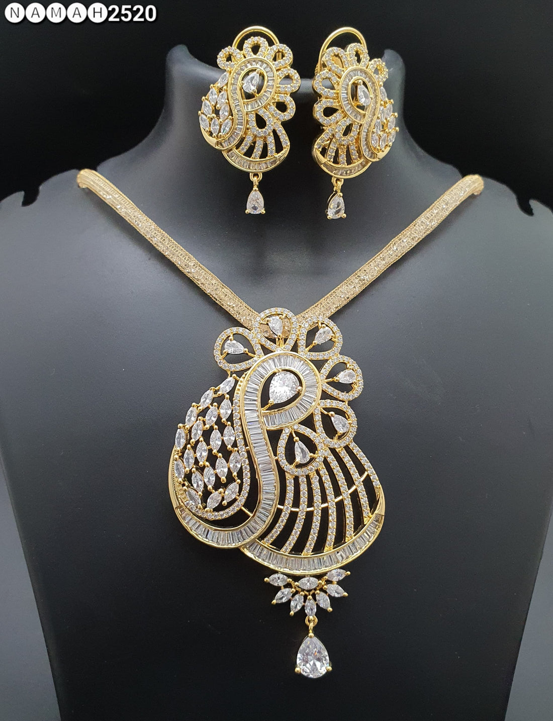 american diamond necklace Set
