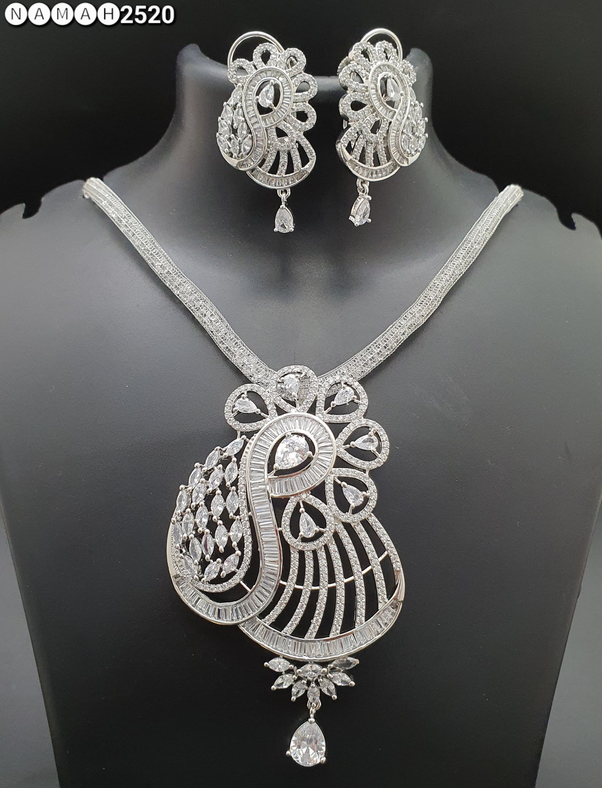 american diamond necklace Set