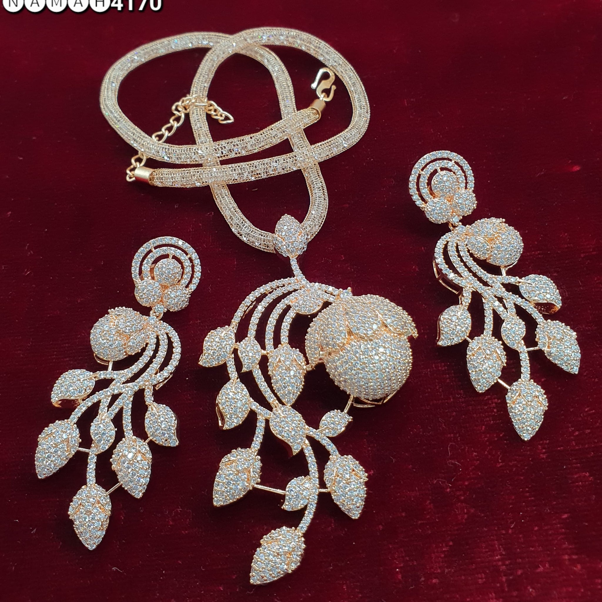 Pendant & Earrings Set
