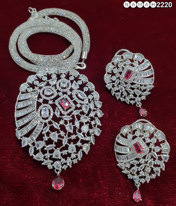 Pendant & Earrings Set