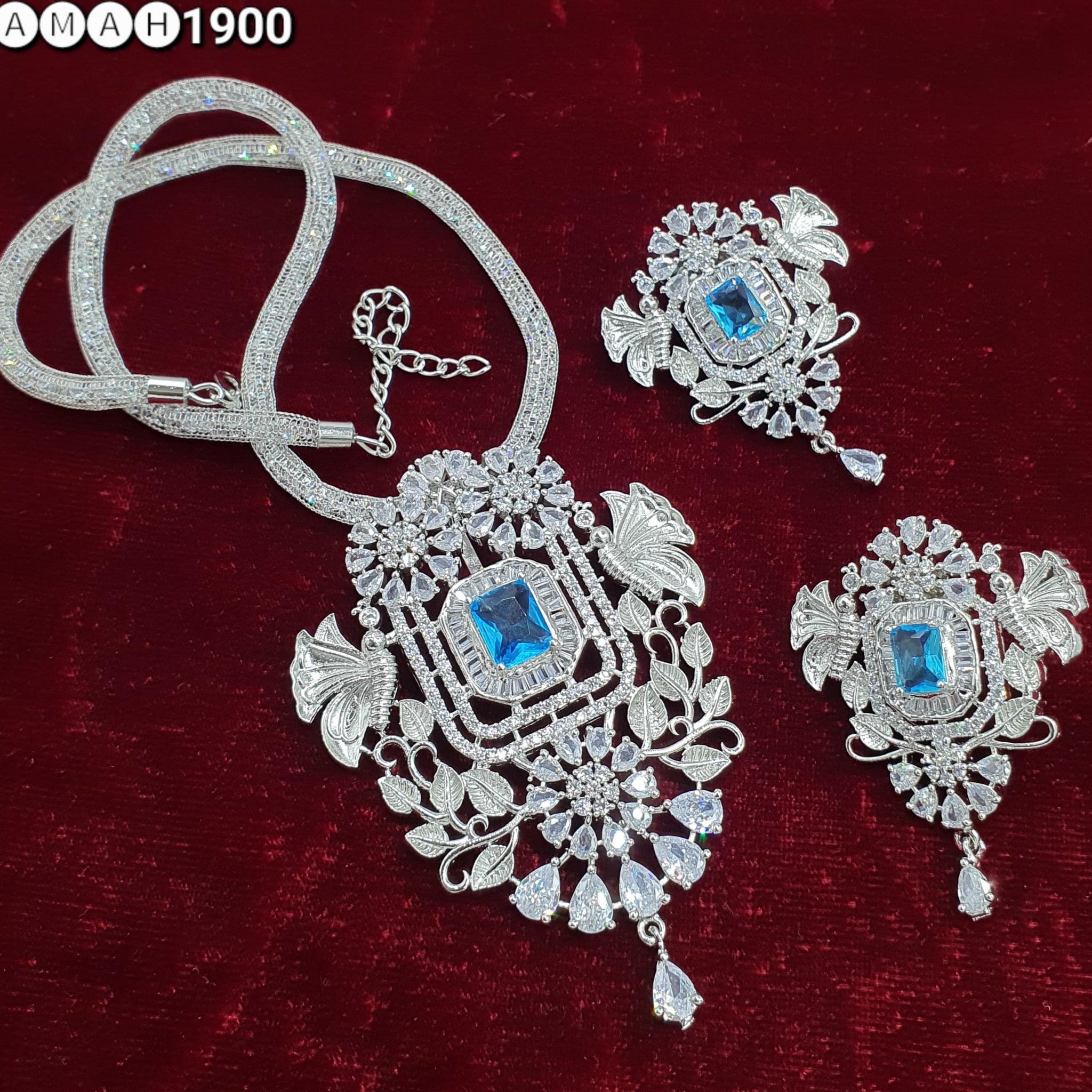 Pendant & Earrings Set