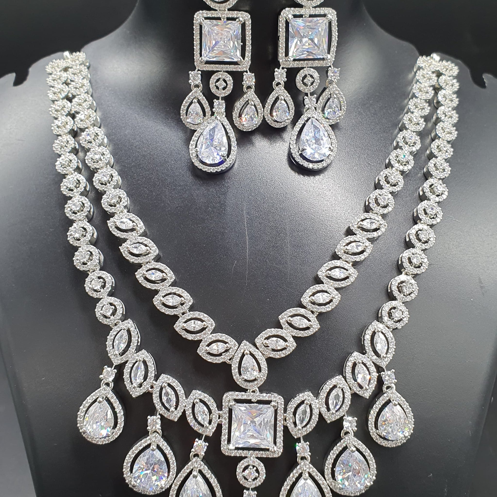 Neckles