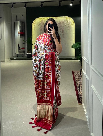 White Color Floral &amp; Foil Work Gaji Silk Saree