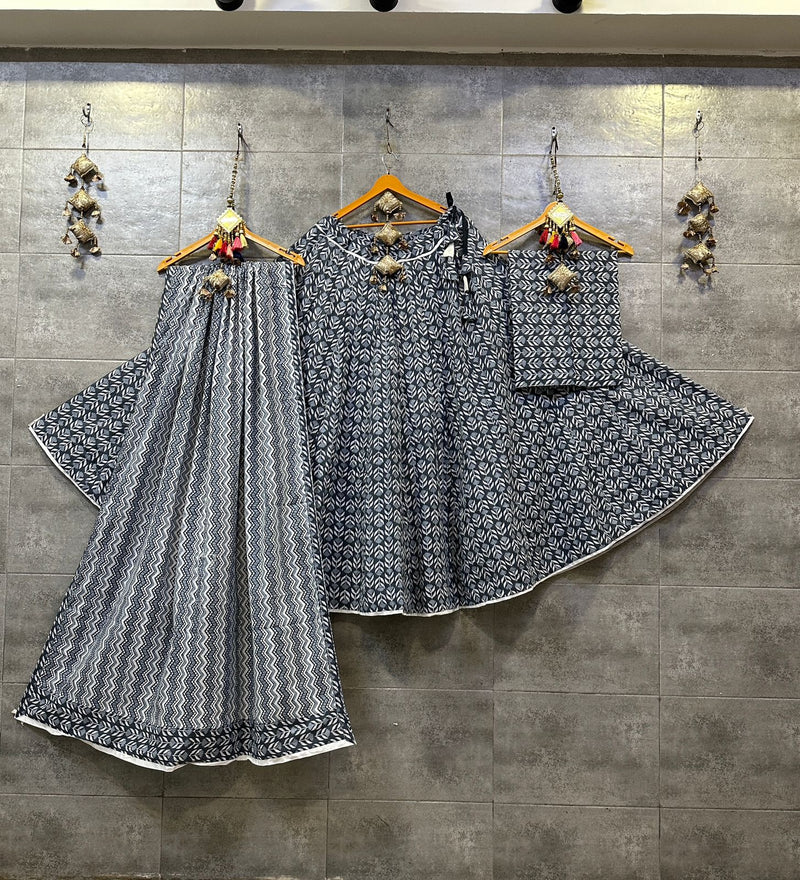 Pure Camric Cotton Chaniya Choli with Heavy Kali Pattern (Black & White)