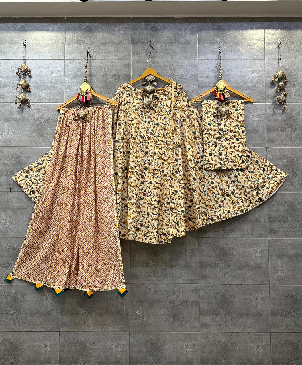 Pure Camric Cotton Chaniya Choli with Heavy Kali Pattern (Cream &amp; Black Floral)