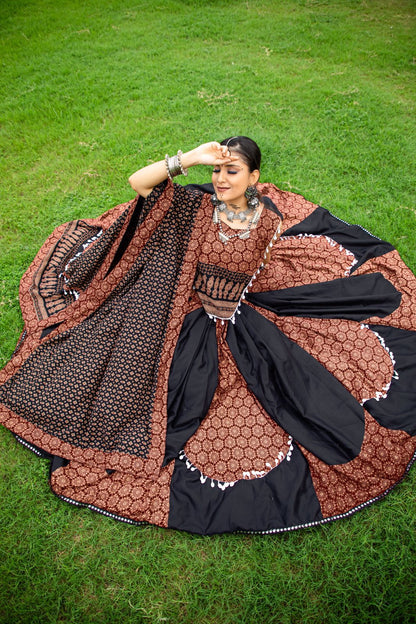 New Style Maroon Rajwadi Lehenga Choli For Navratri