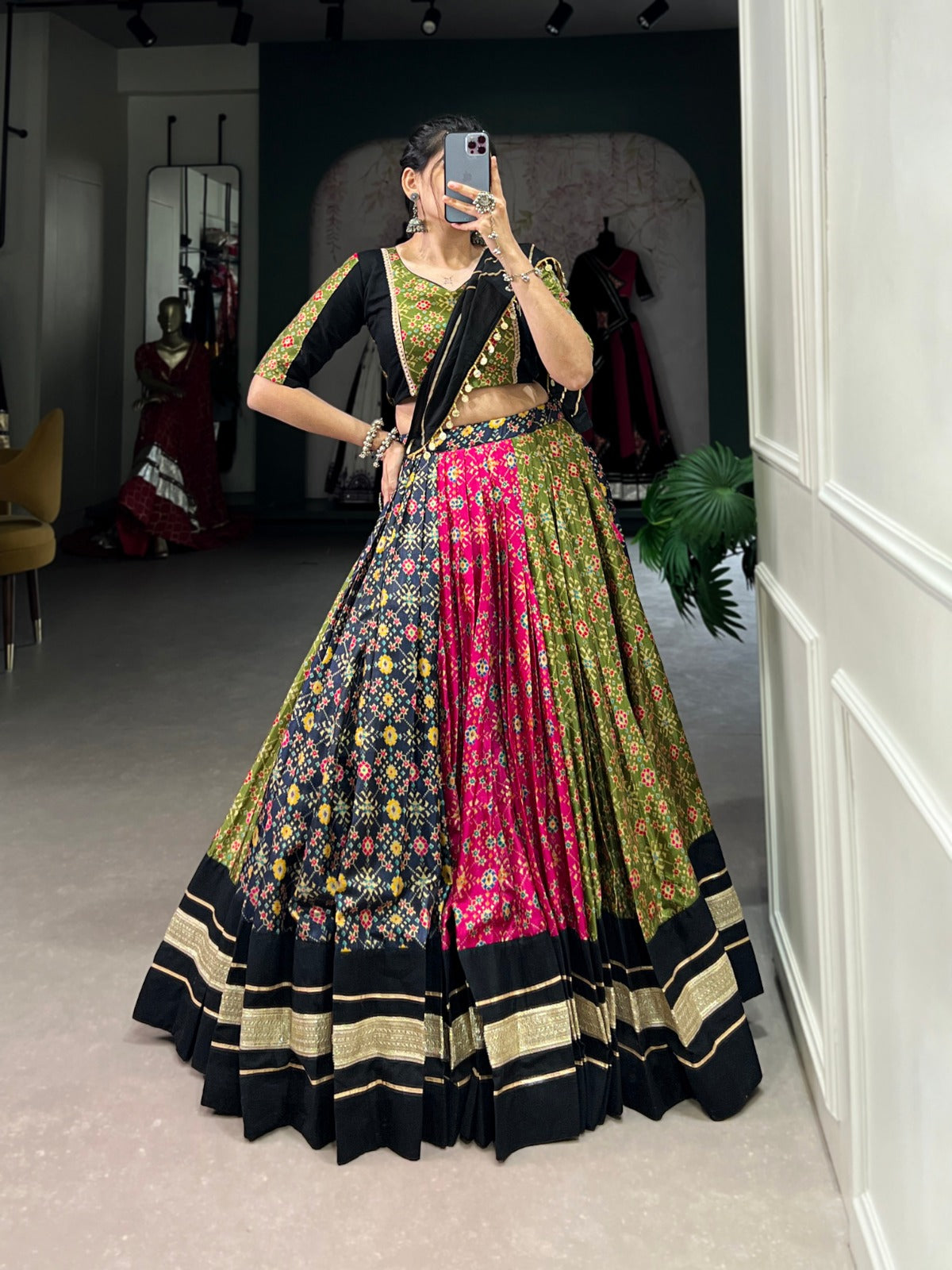 Navratri Chaniya Choli