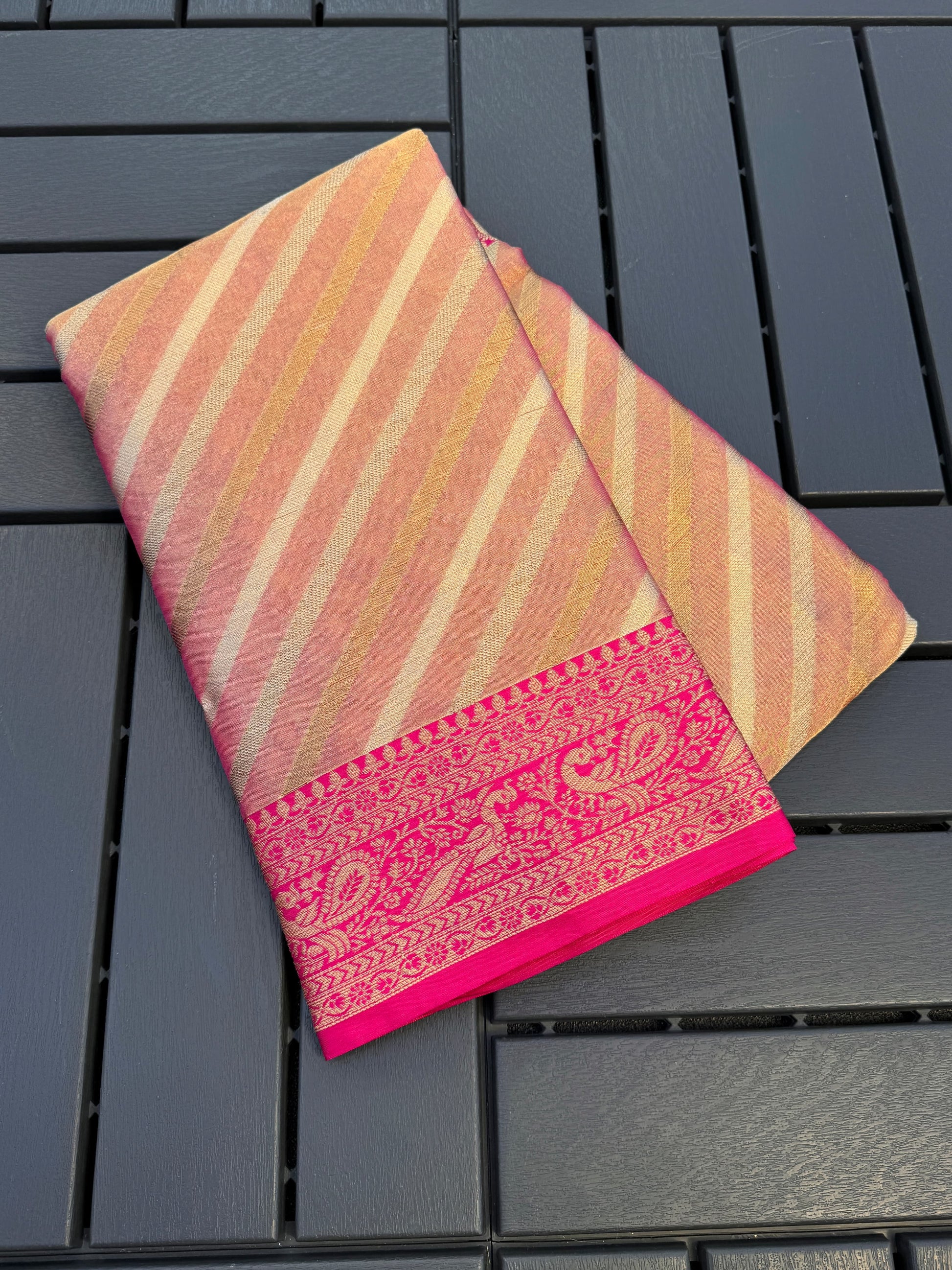 Tissue Leheriya Saree