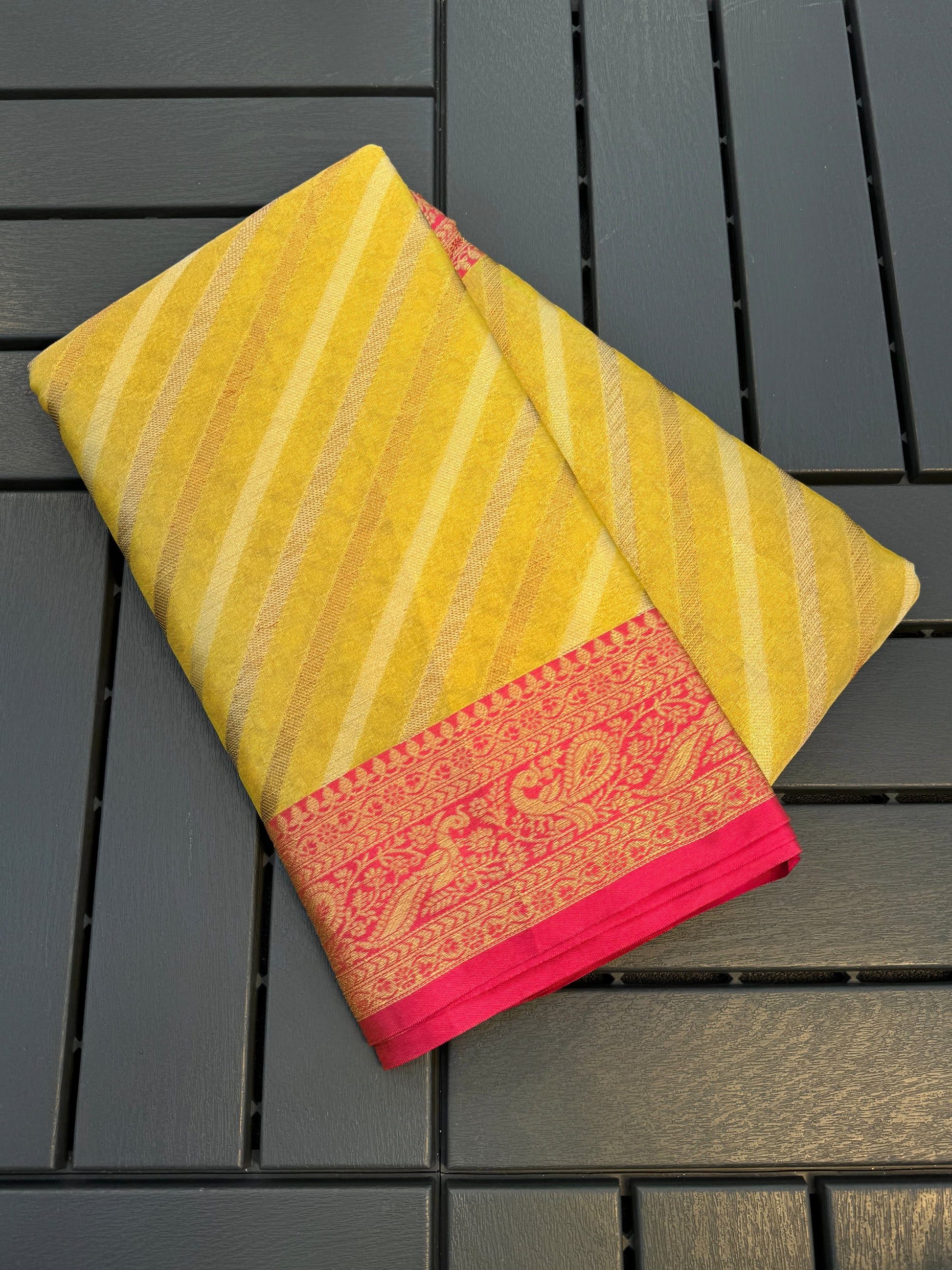 Tissue Leheriya Saree