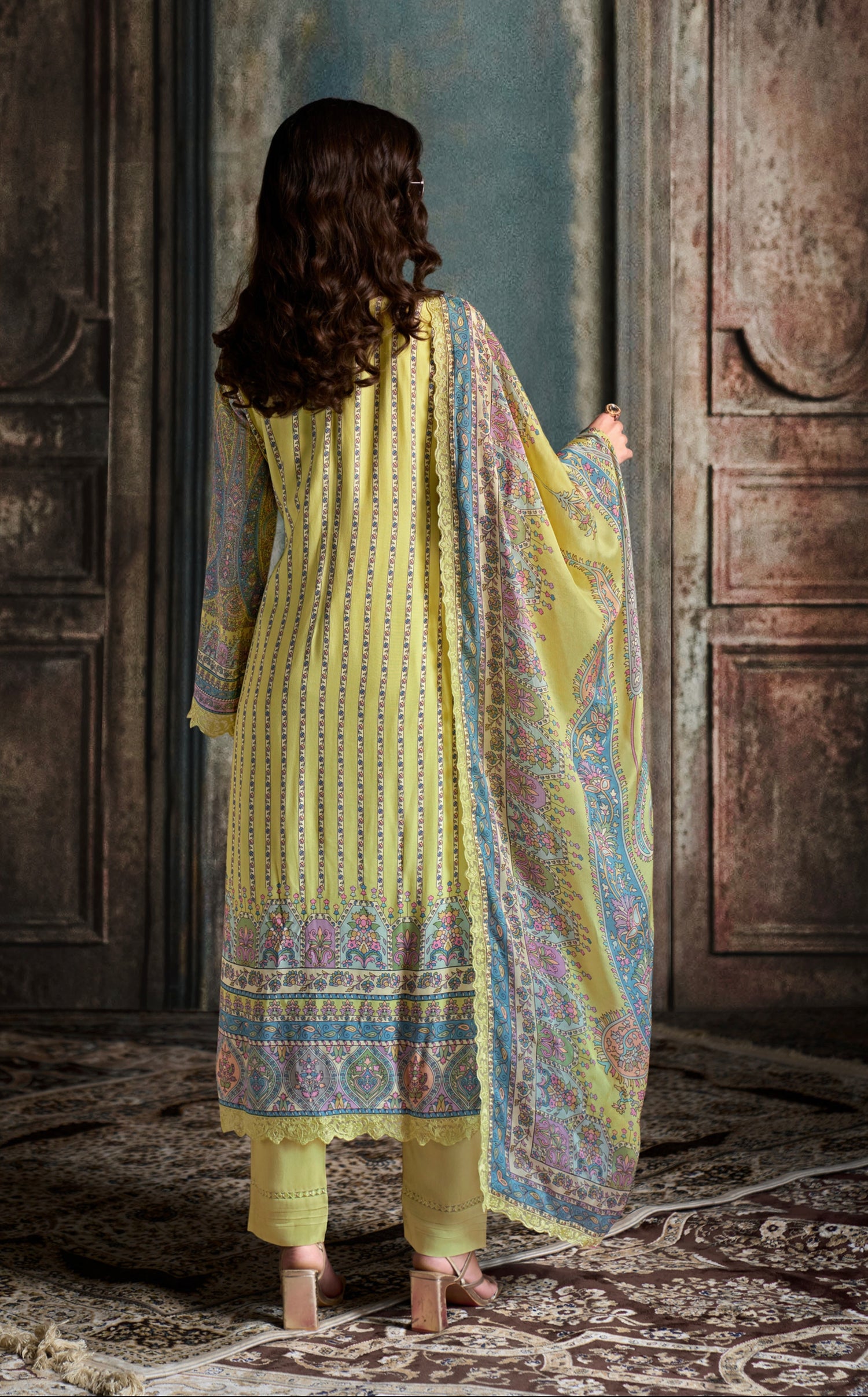 Lemon Yellow Straight Cut Suit &amp; Digital Print &amp; Scalloped Embroidery