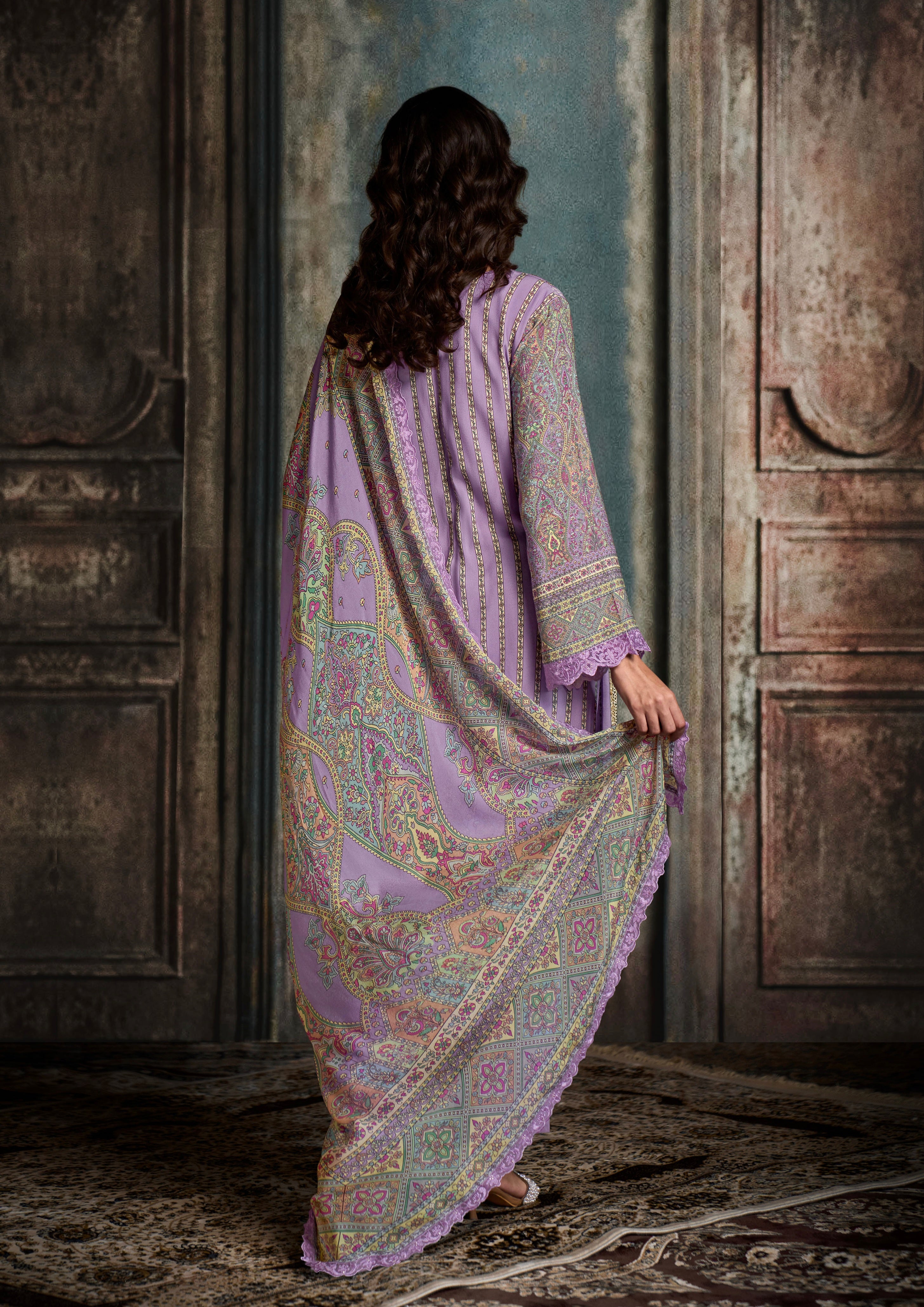 Lavender Straight Cut Suit with Digital Print &amp; Scalloped Embroidery