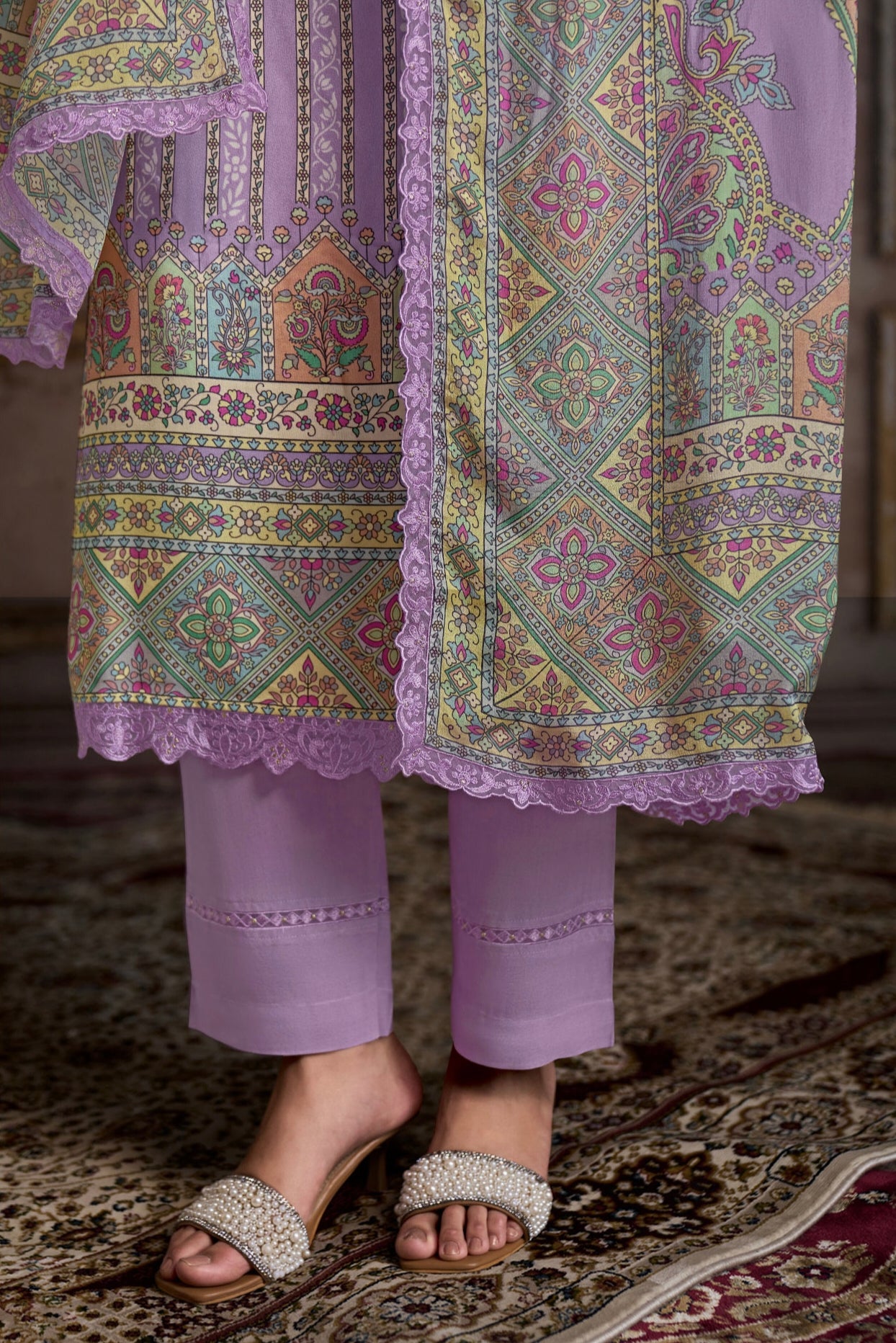 Lavender Straight Cut Suit with Digital Print &amp; Scalloped Embroidery
