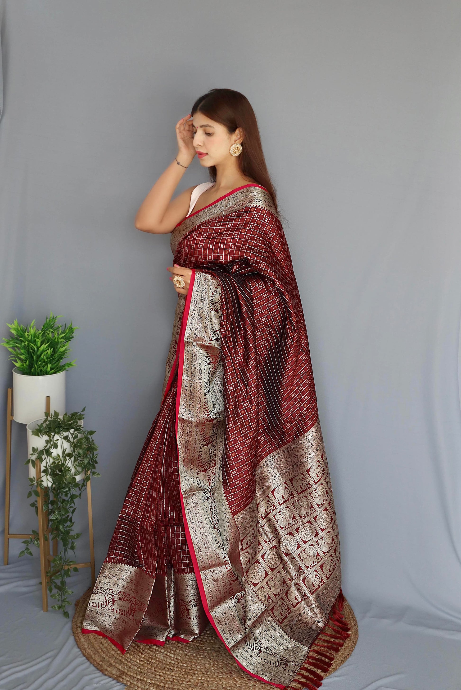 Khicha Saree
